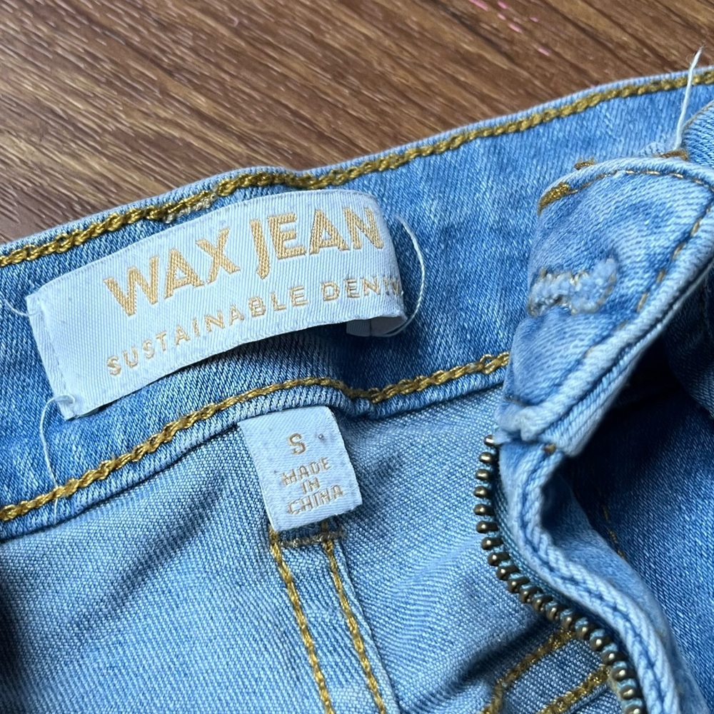 Shorts - Picture 2 of 2